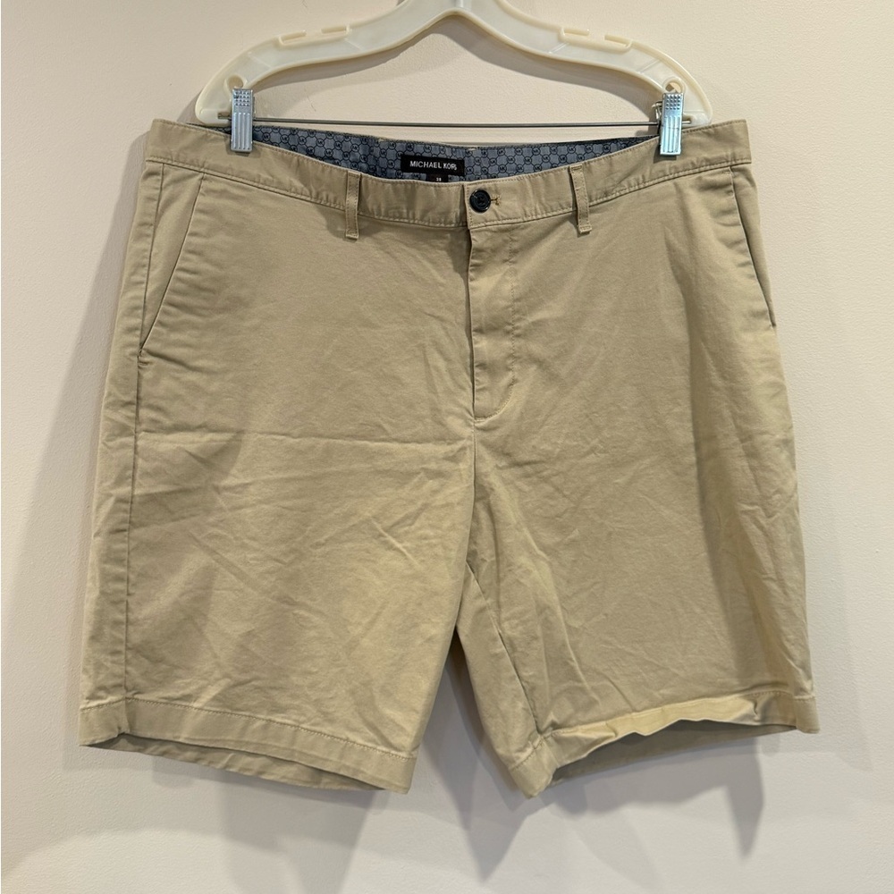 🔥Michael Kors Tan Shorts🔥